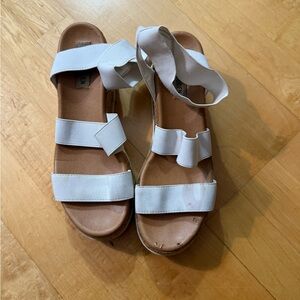 Steve Madden White Strappy Sandals